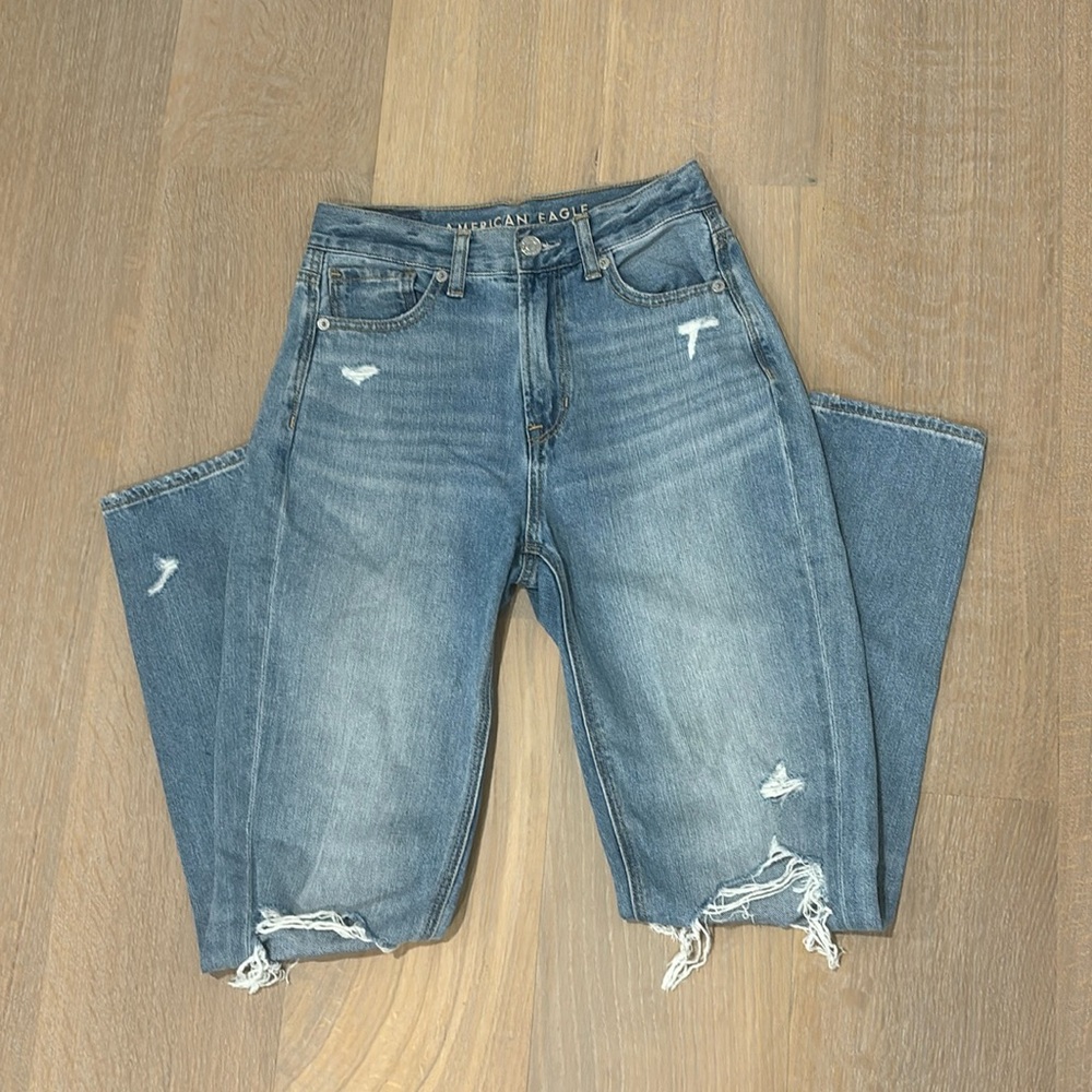 American Eagle Straight Leg Ripped Jeans